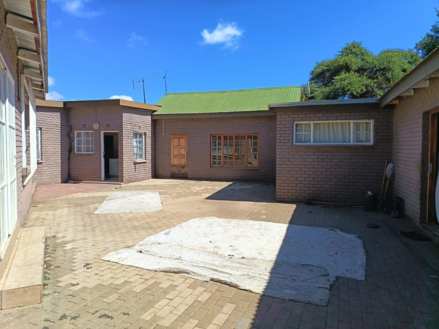 3 Bedroom Property for Sale in Kuruman Northern Cape